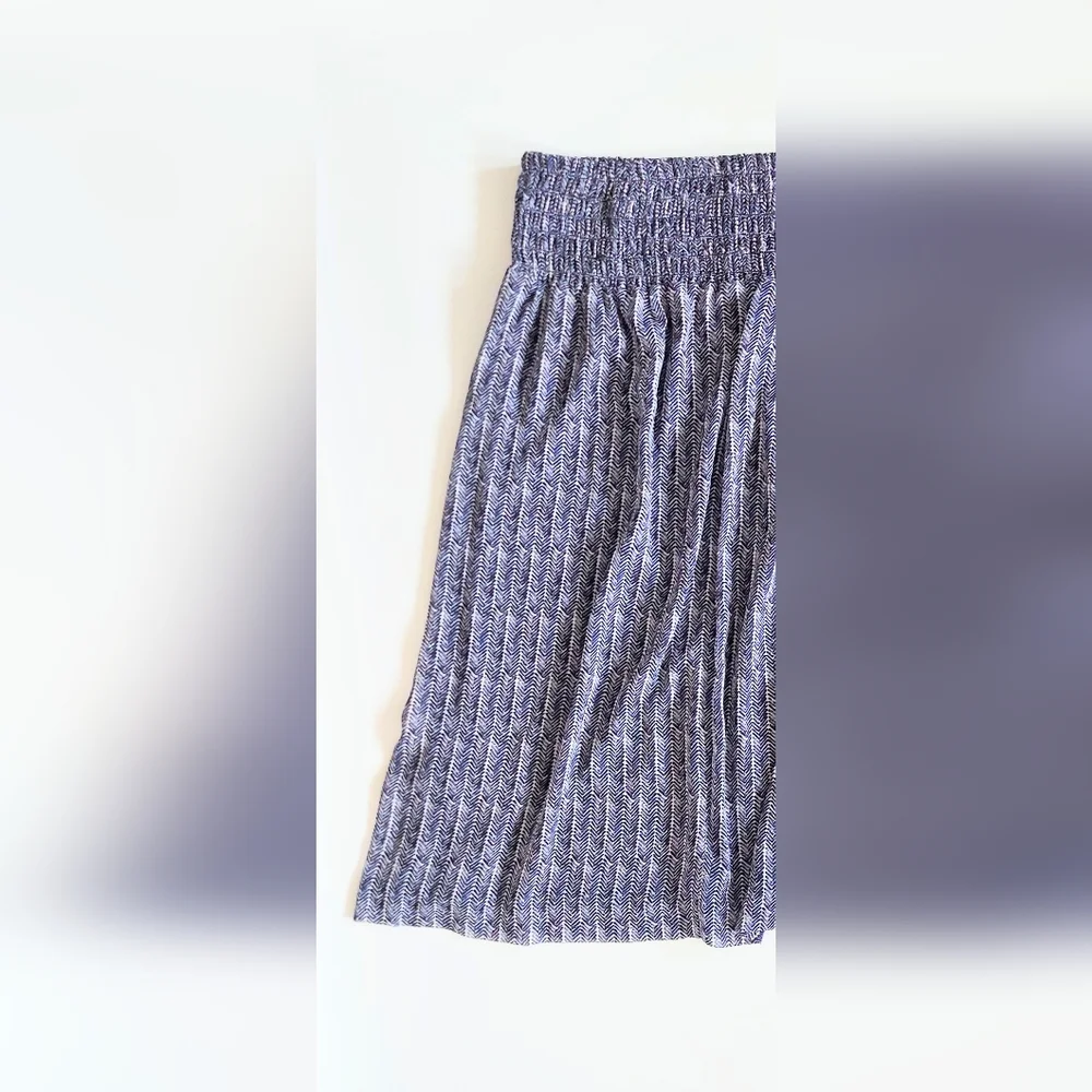 Banana Republic Patterned Smocked Midi Skirt Blue White Size XL NWT